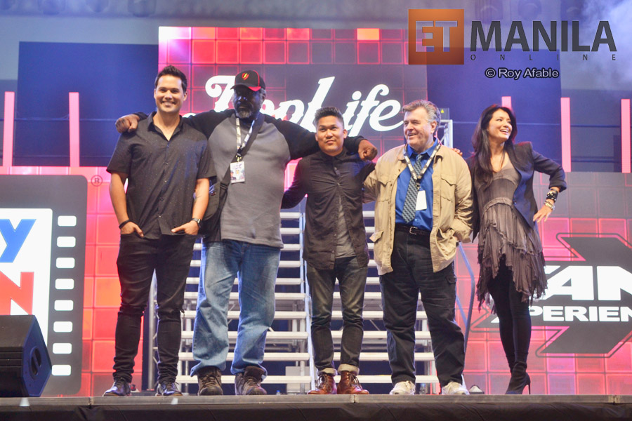 (From left to right) Michael Copon (Power Rangers: Time Force), Kevin Grevioux (Underworld), Dante Basco (Hook), Comics Legend Neal Adams, and Kelly Hu (X-Men 2) pose for the fans in Day 1 of 2018 Toycon Philippines PopLife Fan Xperience. - Roy Afable